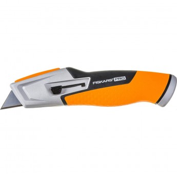 Нож строительный FISKARS CARBONMAX с выдвижным, сменным лезвием